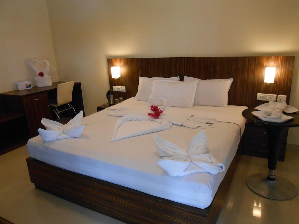 Tirupporur Jade Beach Resort מראה חיצוני תמונה